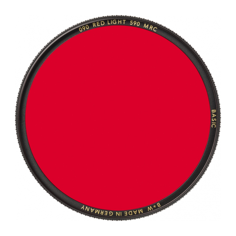 B+W BASIC 090 Red light MRC 590 67mm Светофильтр светло-красный для черно-белой съемки (1102684)